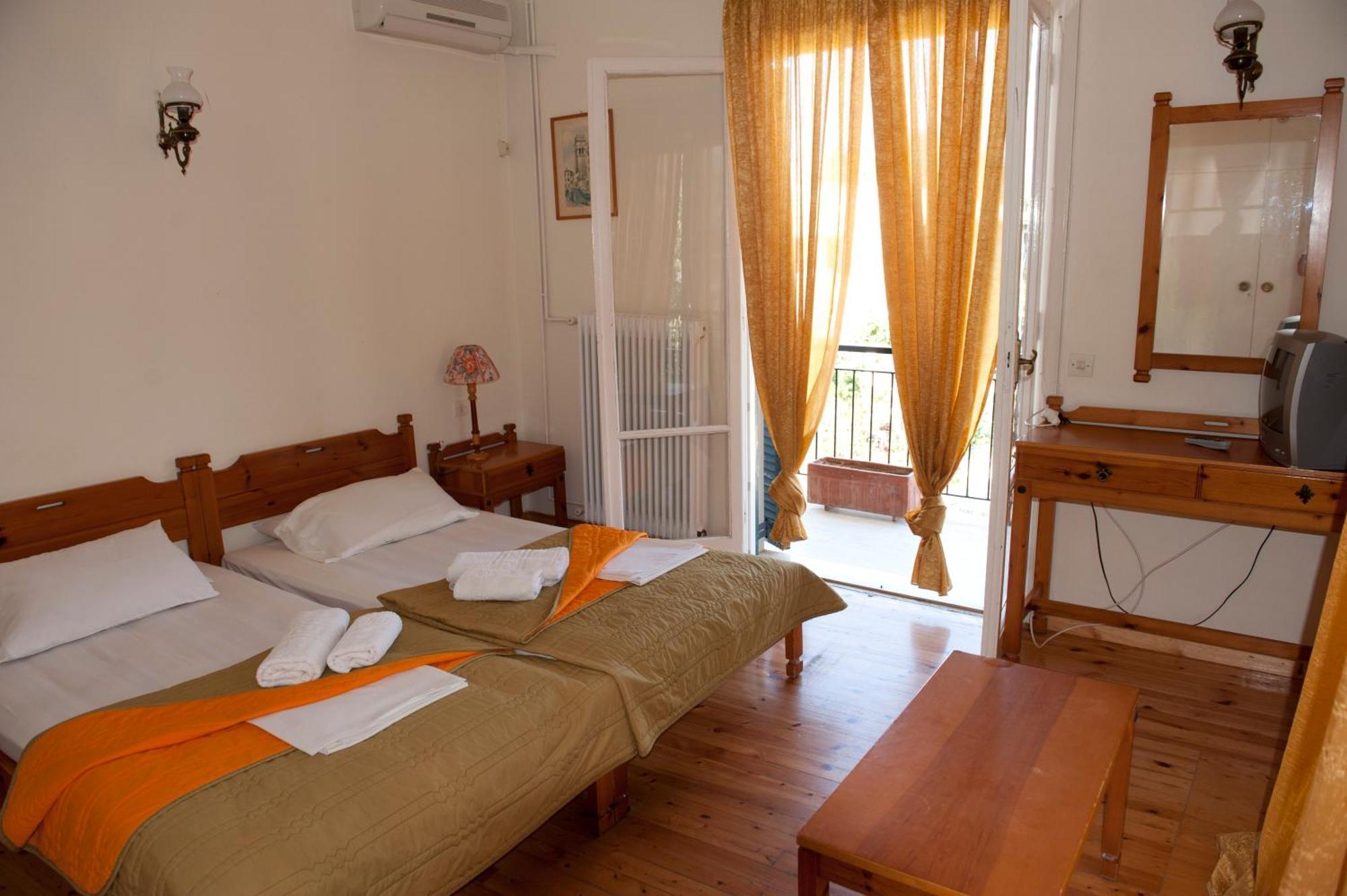 Marie Hotel Acharavi  Exterior photo