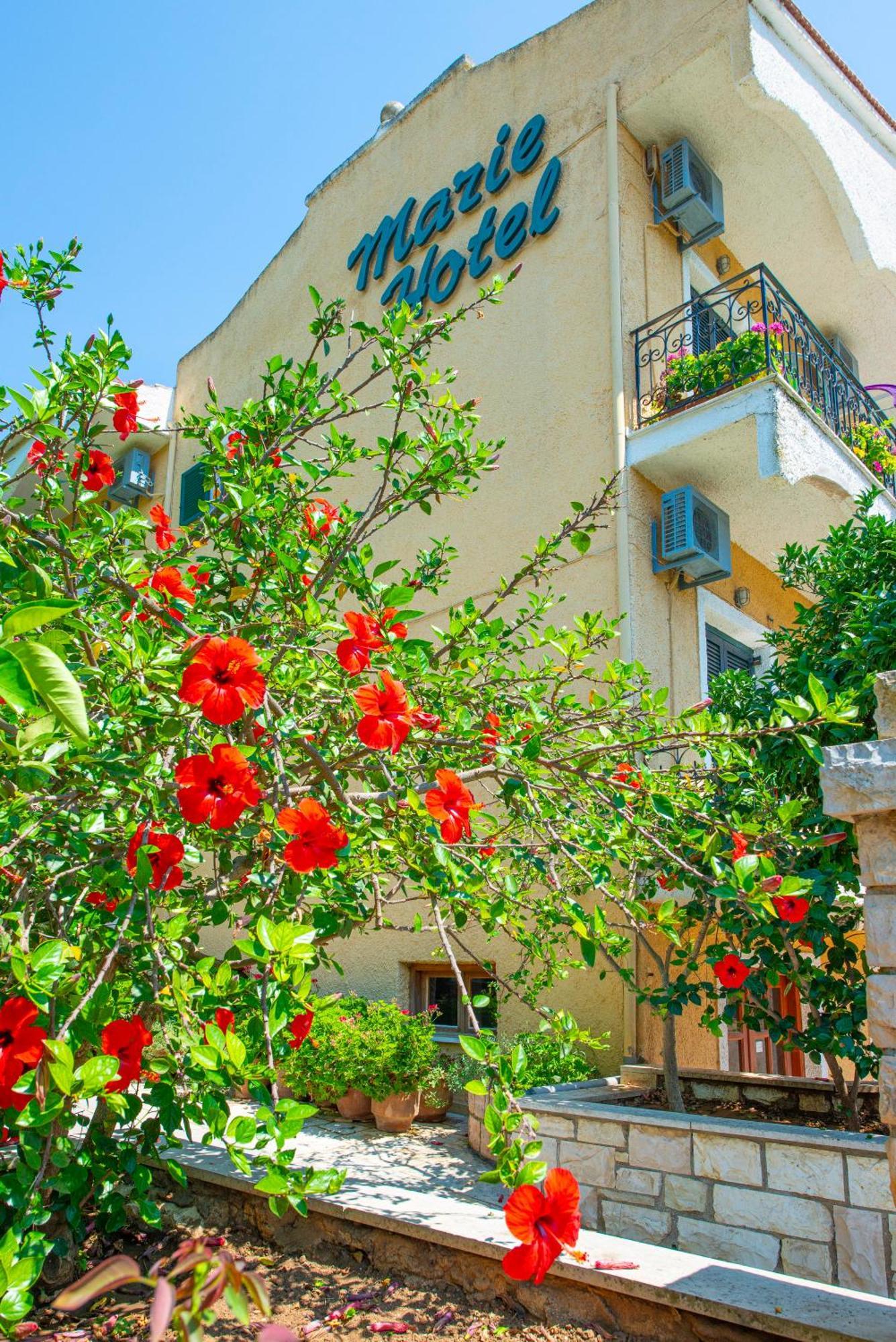 Marie Hotel Acharavi  Exterior photo