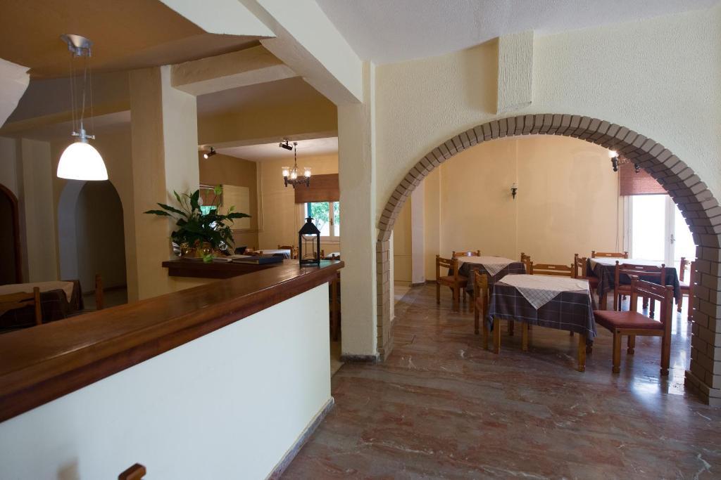 Marie Hotel Acharavi  Exterior photo